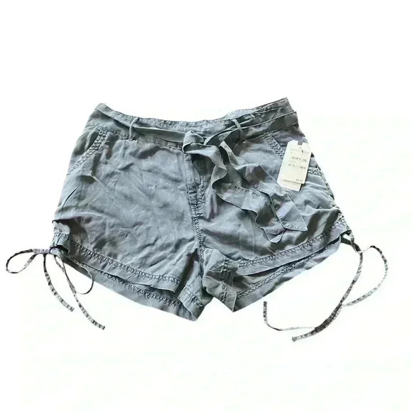 Melrose and Market Pants - Melrose and Market grey shorts